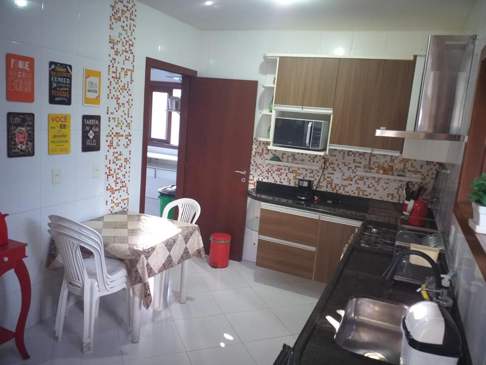 Linda Casa Com Piscina Em Interlagos Vila Velha Es Villa Exterior foto